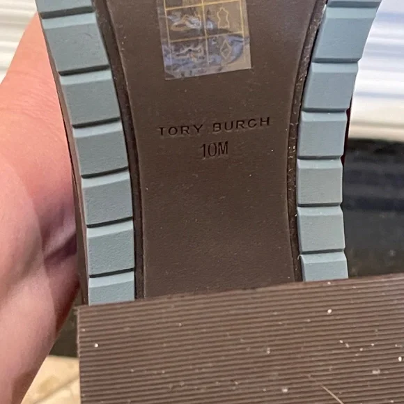 NEW TORY BURCH Expedition Chelsea boots in red patent leather - Picture 6 of 9